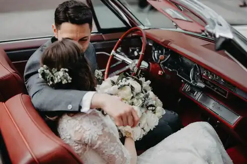 Mariage en voiture ancienne